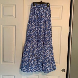 Women’s floral skirt size xs